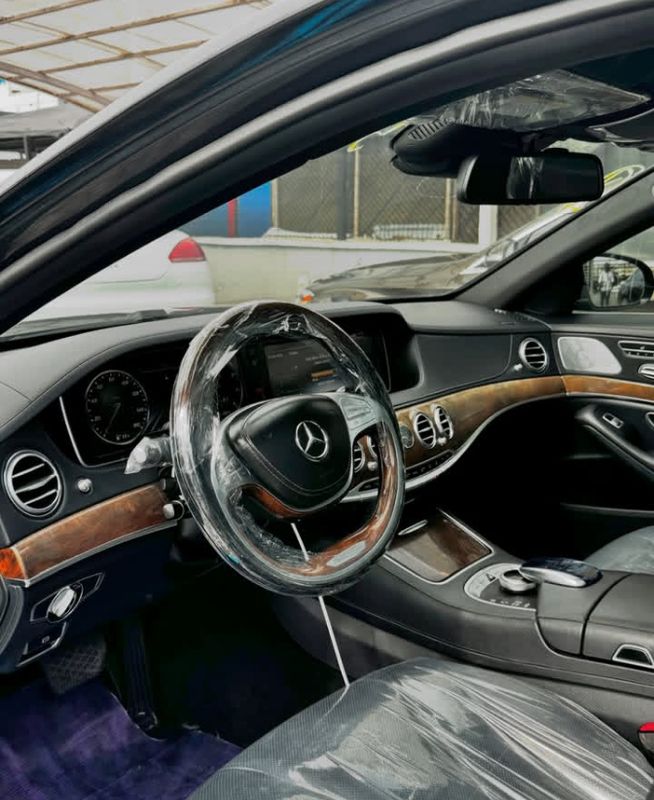 Thumbnail 2 of 2015 MERCEDES-BENZ S-Class